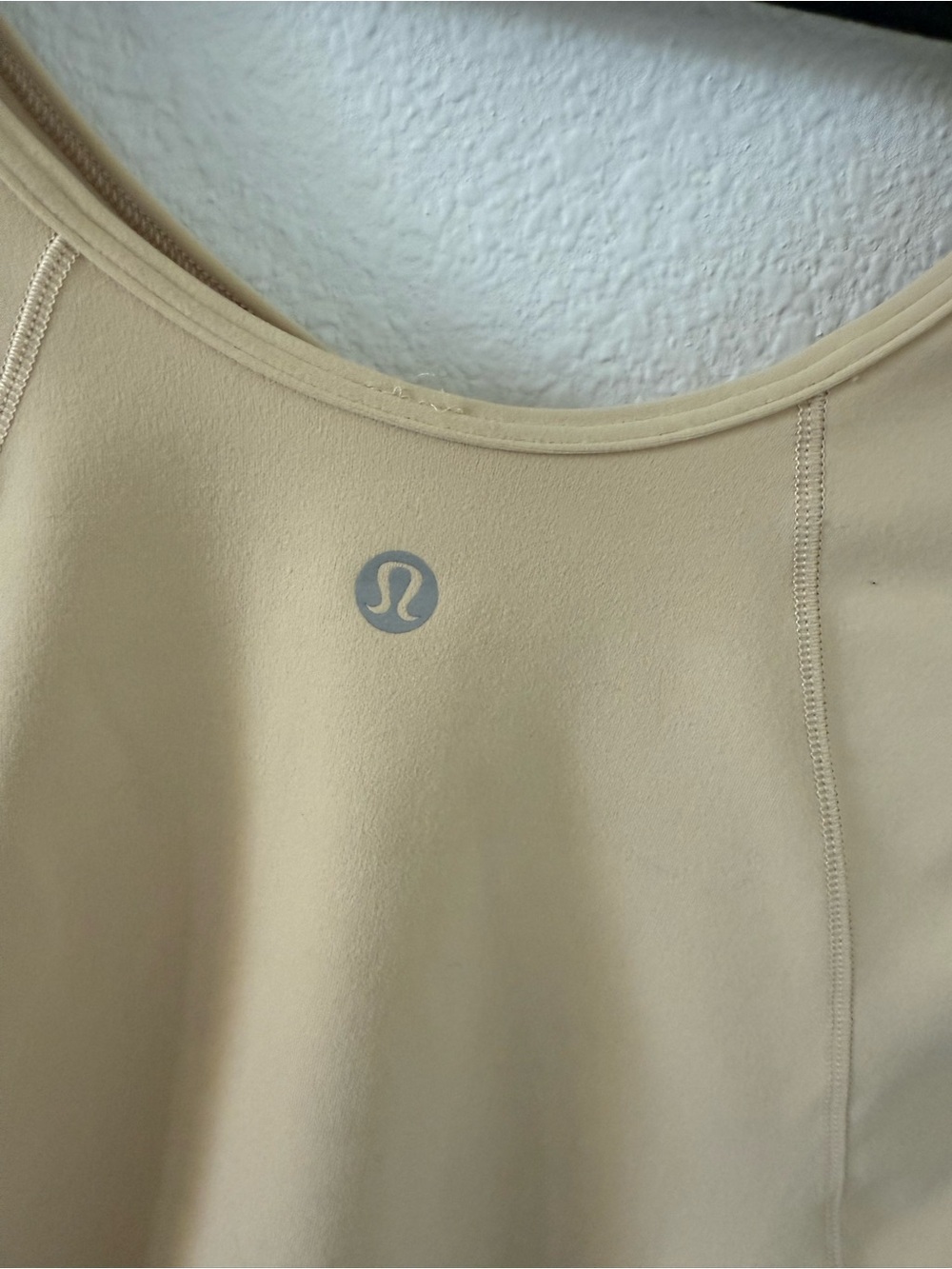 Women's Lululemon butter cream yellow scoop neck top - Picture 7 of 8